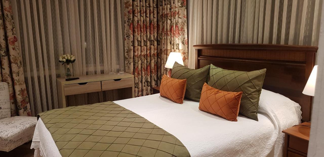 Hotel Puerta Del Lago Puerto Varas Eksteriør bilde