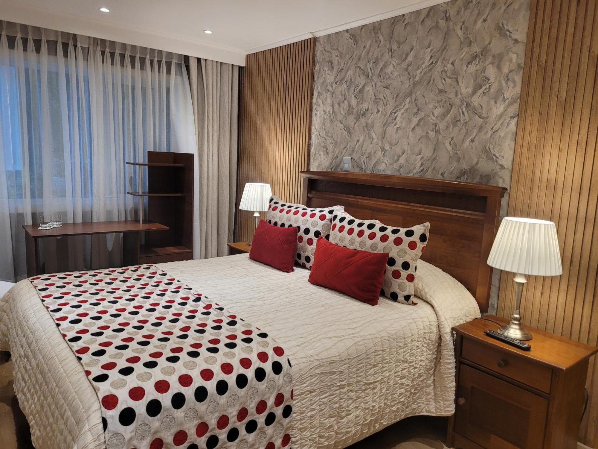 Hotel Puerta Del Lago Puerto Varas Eksteriør bilde