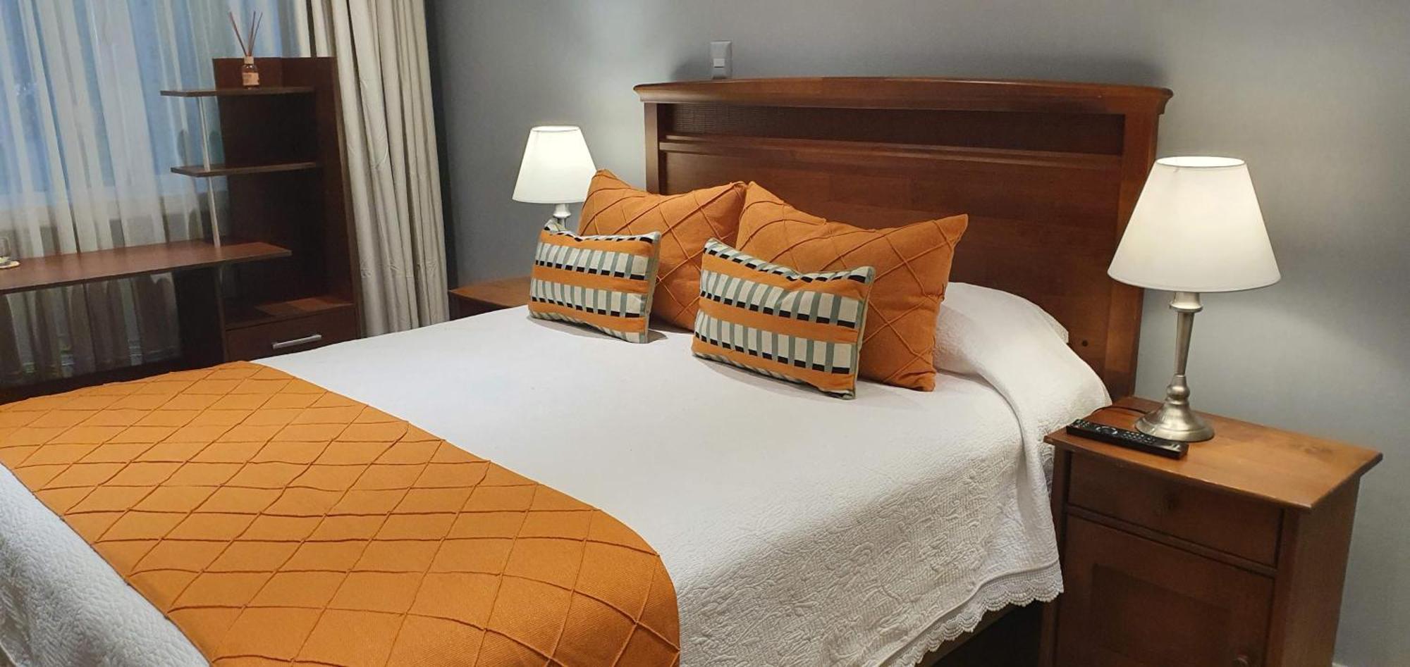 Hotel Puerta Del Lago Puerto Varas Eksteriør bilde